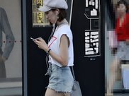 女人想要一双大玉腿？上海女人这样穿高跟鞋，绝对是你最佳选择