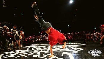 在uk bboy championship上,physicx第一次表演了他独特以及令人难以