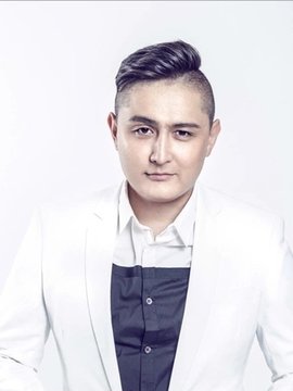 阿来·阿依达尔汗照片