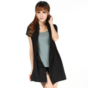 碧叶云台秋装新款女士无袖连帽<em>羊绒马甲</em>坎肩中