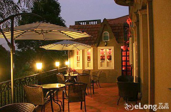 【厦门鼓浪屿花之声度假旅馆】住1晚,山景满天