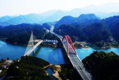铜陵山人口_铜陵板栗山儿童公园(2)
