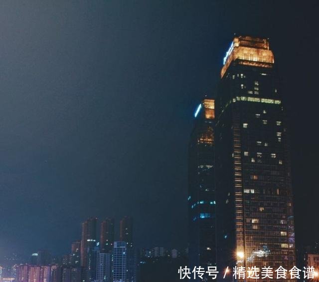 中国面积最大的直辖市,夜景排世界前三,是你的