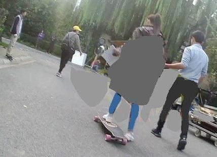 唐嫣肚子大到遮不住,疑已怀孕4个月,网友直呼