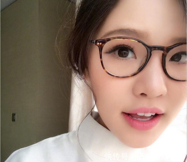 谢依霖首次晒胎儿B超, 言语中流露着幸福, 网友