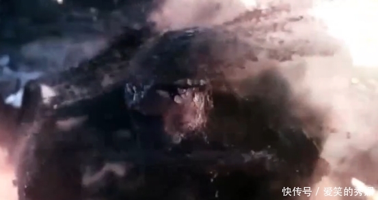 《复联4》为何钢铁侠打完响指,灭霸消失前看了