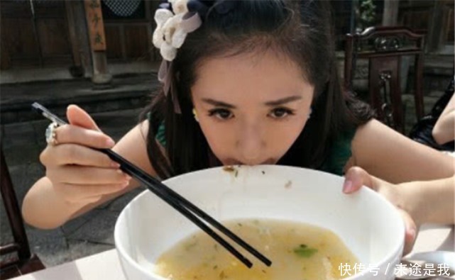 杨颖,热巴真那么能吃女星吃货人设真假难辨,几个细节暴露 巴黎人娱乐注册