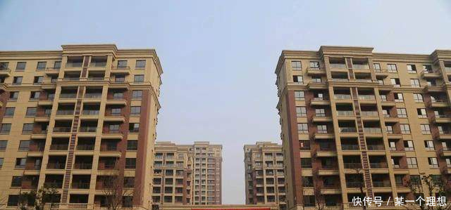 老家拆分三套房,婆婆都给小姑子,我偷看到户名