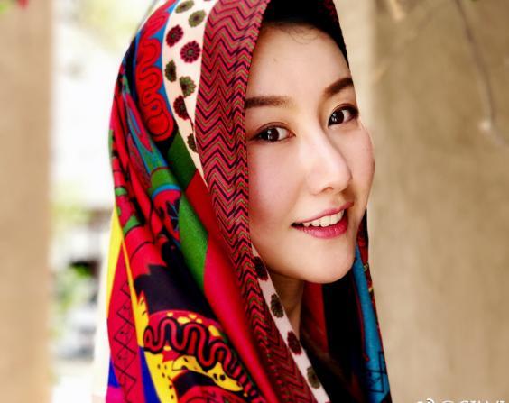 马蓉闺蜜晒冯清比赛影像:青岛某艺校毕业,花3