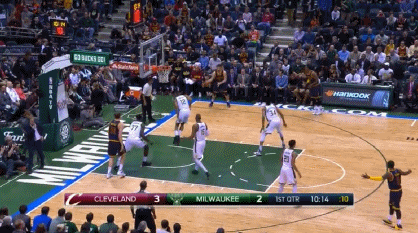 gif-三节打卡!三巨头49 17 18率队轻取雄鹿