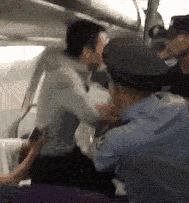 国安球员飞机袭警?国航回应