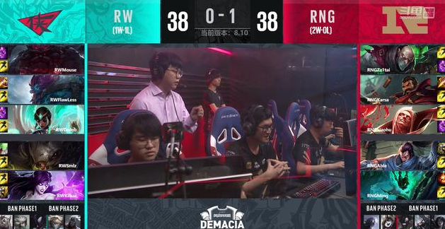 RNG真的是捡了个奇葩,走A怪德杯拿出ADC亚