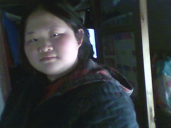 寻胖女孩的照片用作减肥班的女生(减肥前)_36什么适合海报车图片