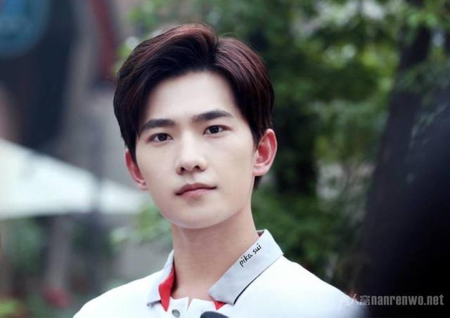 沈腾之前真的是校草!盘点娱乐圈的明星校草 有你的男神吗?