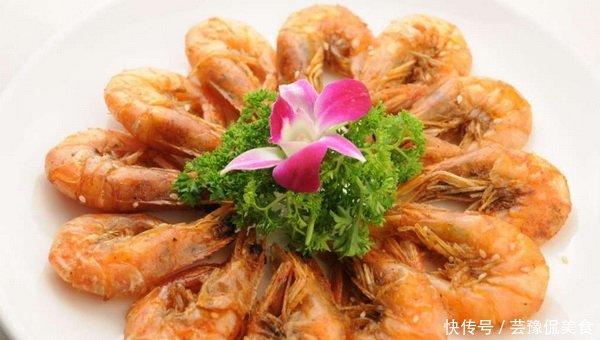 为什么白水煮虾不好吃?好多人都用错了水,难