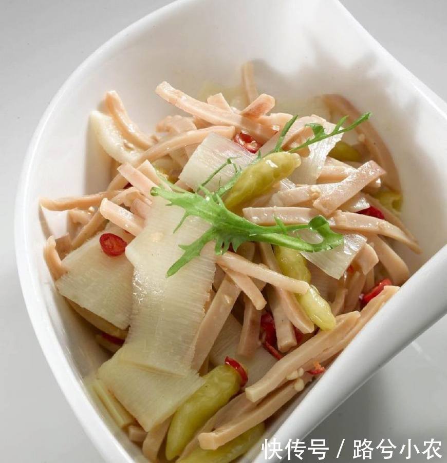 广西南宁:农民批发价的竹笋才6毛钱一斤,市场