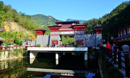 龙潭沟自然生态风景区,河南省首家服务标准化示范景区,南阳十佳旅游