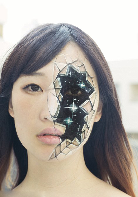 这不是PS:日本女艺术家创作逼真3D人体彩绘