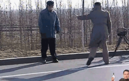 路上遇到一个神经病,根本就停不下来