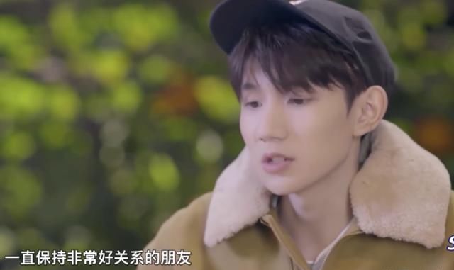 王源即兴创作时贾乃亮说唱,这时杨超越来了句