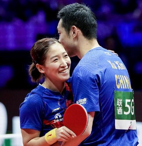 刘诗雯和许昕是26日世乒赛的焦点人物,他们都