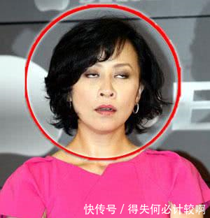 女星也爱翻白眼,迪丽热巴可爱,杨颖惊悚,赵丽颖