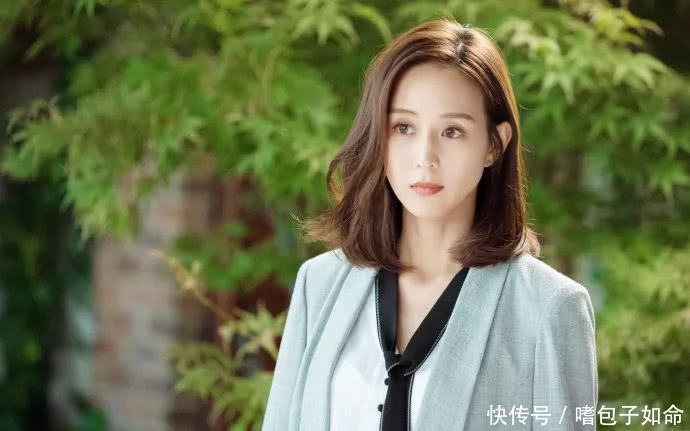 张钧宁新戏杀青 晒自拍丑照 粉丝:温暖的形象被