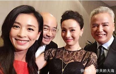 张庭回应老公牵手门都是姐妹喜欢我们这样友爱