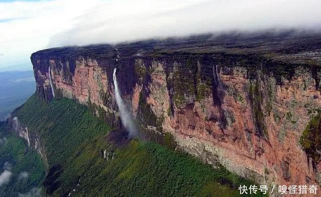 世界落差最大的瀑布，比世界第一高楼哈利法塔还要高