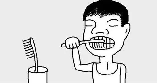 貌美牙为先,齿白七分俏, 洁白的牙齿不仅能提高我们的颜值, 还能给人留下健康干净的好印象。 每个人都希望有一口整齐洁白的牙齿,但因为我们不良的生活习惯,牙齿一直在频频受伤。其实这样是在伤害它,你知道吗? 自毁行为一:要白就要往死里白,你也这样追求吗? 牙齿美白成为了一种时尚新流行,很多小伙伴已经开始形成没有最白只有更白的的洁牙观,频繁漂白牙齿,但过度漂白牙齿会使牙釉质变弱。牙釉质一旦受伤将无法恢复,容易导致牙神经暴露,使牙齿过敏。 其实真正健康的牙齿颜色并不是越白越好,而是与你眼白的颜色接近,