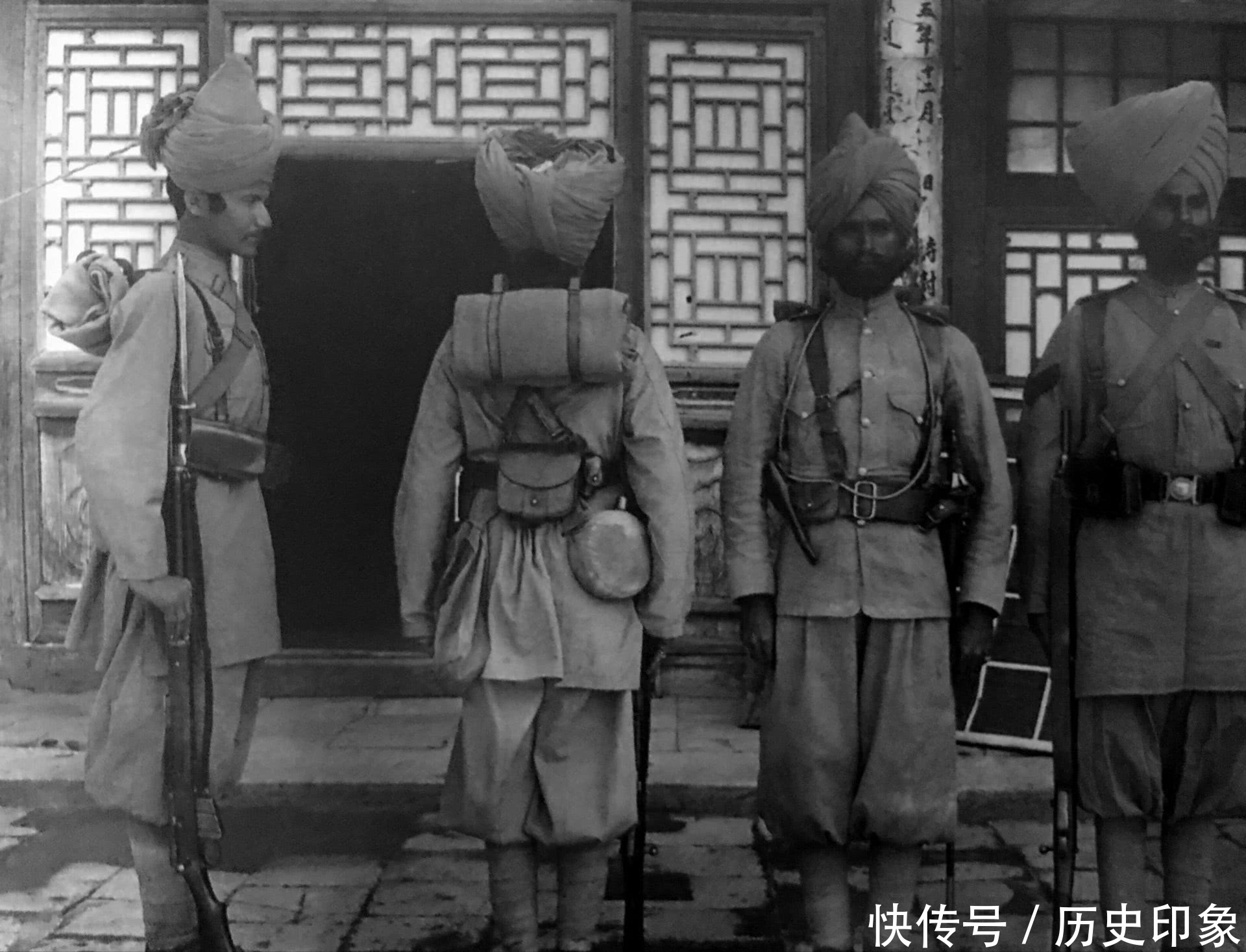 老照片:八国联军攻入紫禁城 晚清的衰败与迎来