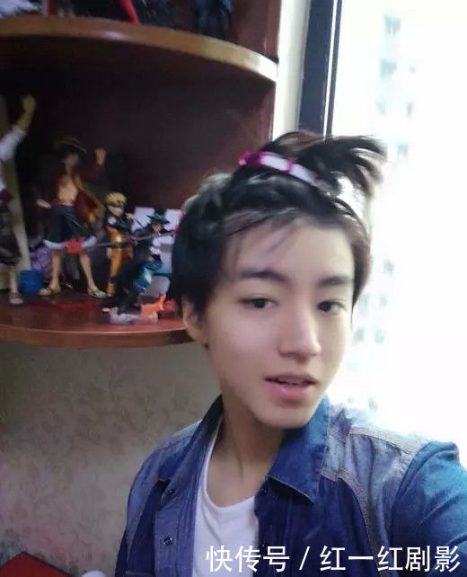 FBOYS王源家显朴素,千玺家场面凌乱,王俊凯家