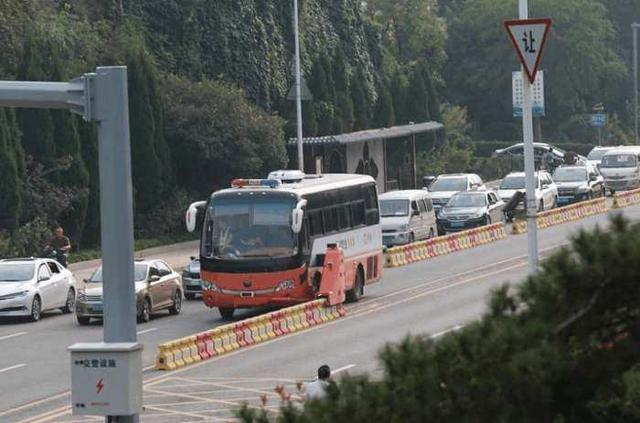 中国造的这卡车，成功解决了城市拥堵问题，怎么做到的？