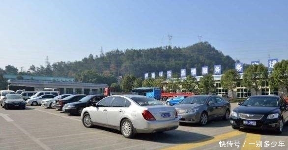 汽车年检可以提前多久