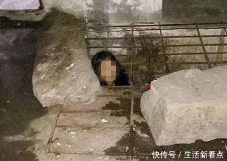 男子楼梯角落看见一女子,感觉不对劲,走进一看吓得报了警!