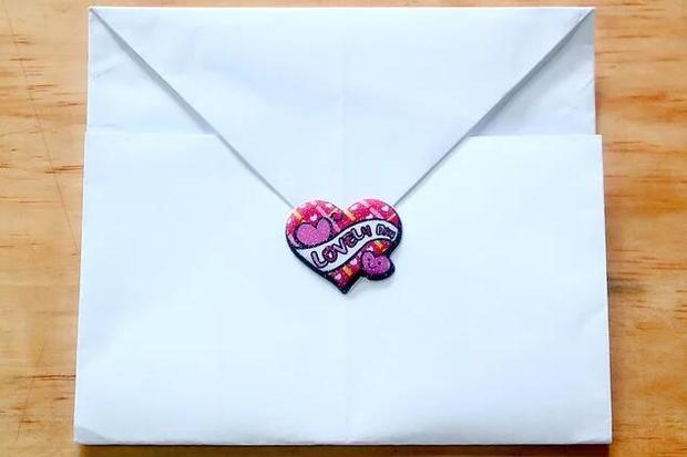 怎样把信纸折成漂亮的信封