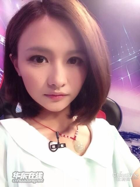 【斗鱼直播 小智约炮牛小蘑菇 电竞女王Miss私照