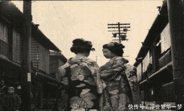 日本投降后,有10多万女人留在了东北,后来这群