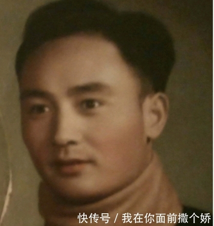 杨幂爷爷90岁了,父亲发文祝福,晒出老爷子年轻