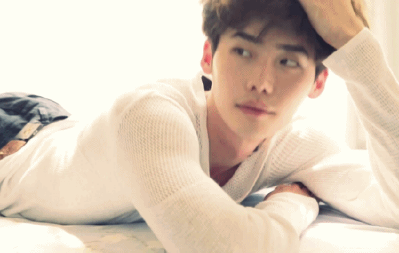 真在一起了?李钟硕朴信惠晒