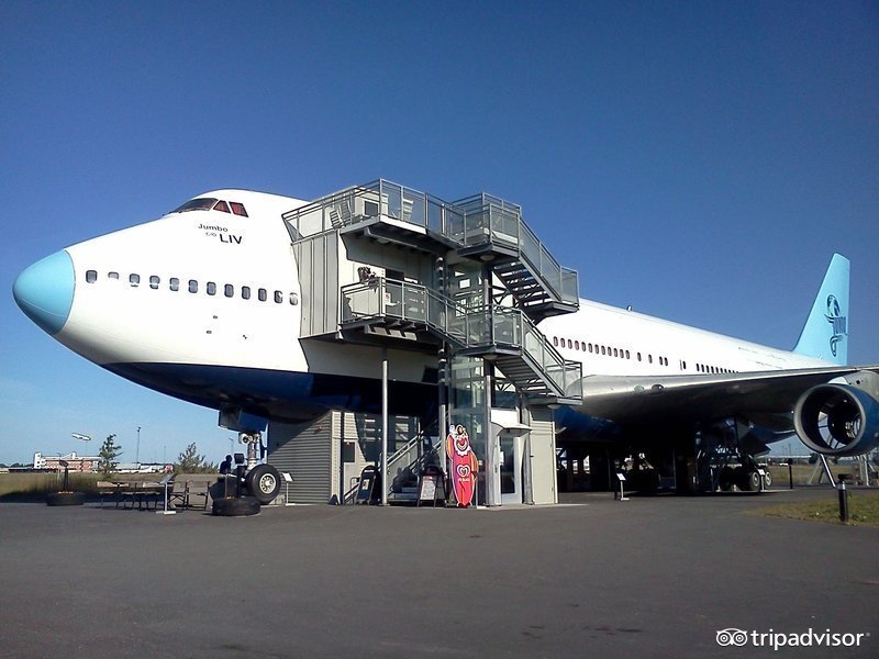 8家“从天而降”的飞机酒店，让你体验当机长，睡在驾驶舱！