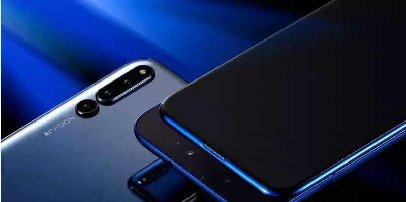 2018年末值得入手的旗舰手机, 极具创新真全面