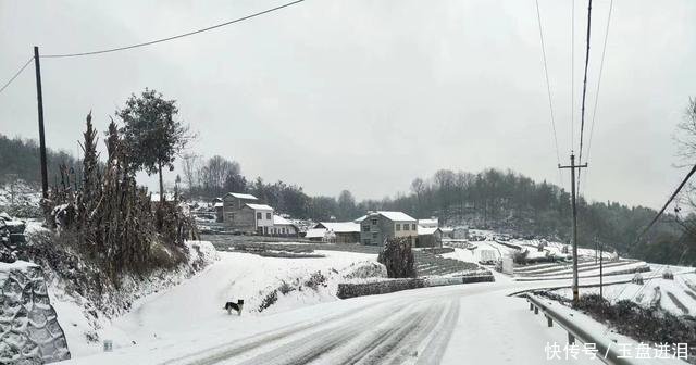 湖北立冬下雪,想起小时候在农村老家烤火的情