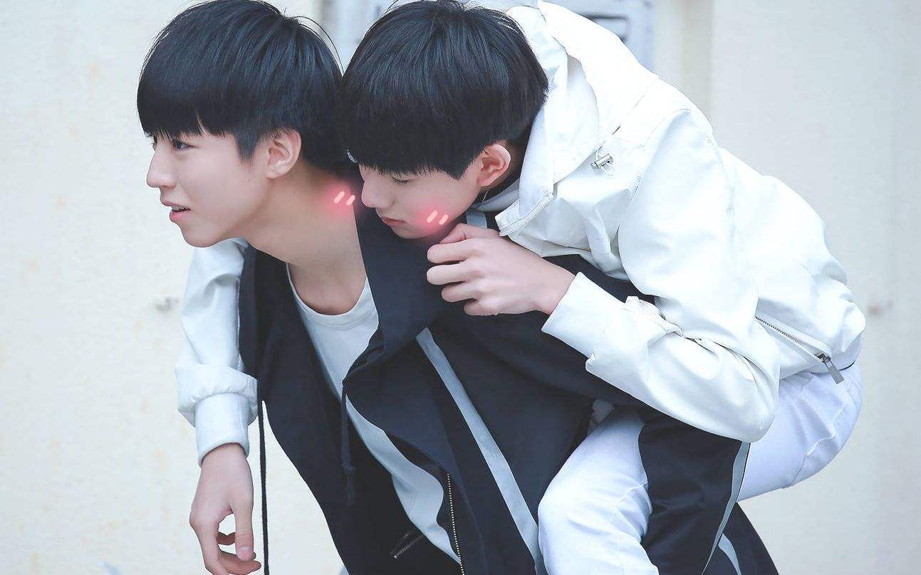 王俊凯改航班却遭王源粉丝痛骂？TFboys的粉丝撕逼史堪称精彩绝伦