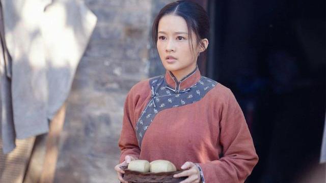 白鹿原孝文关心小娥伤势,田小娥脱衣吓跑白孝文,鹿子霖暗中监视最新