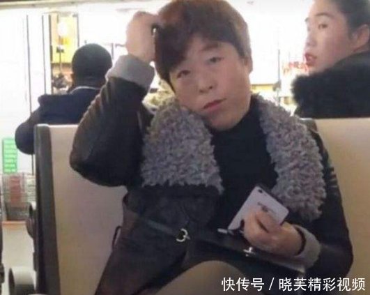 路人撞脸明星女版郭德纲相似度达99罗志祥是