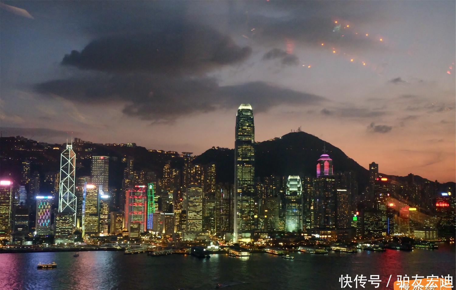 香港维多利亚港夜景, 东方之珠傲为世界三大夜