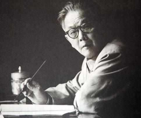 他曾跟粟裕同级,另外一个身份却名垂千古,毛主席承认不如他