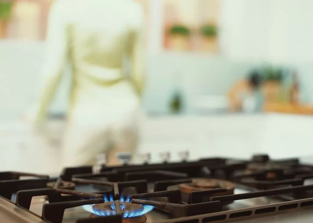 这不是愚人节玩笑!油价、电价、天然气价格真