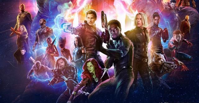 看《复联4》的正确着装,优衣库的T恤安踏的鞋